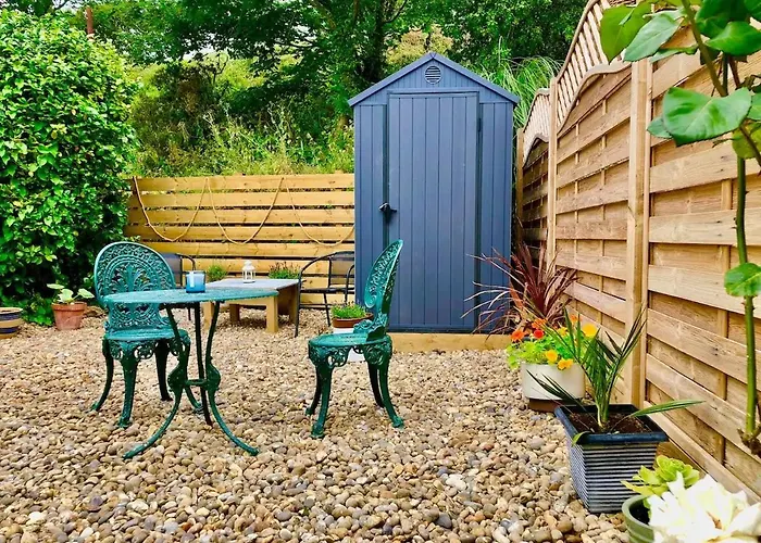 Knocker Cottage Is A 3 Bedroom Made Up Of 1 Double Bedroom And 2 Small Double Bedrooms In Small Village 10 Min To Beaches