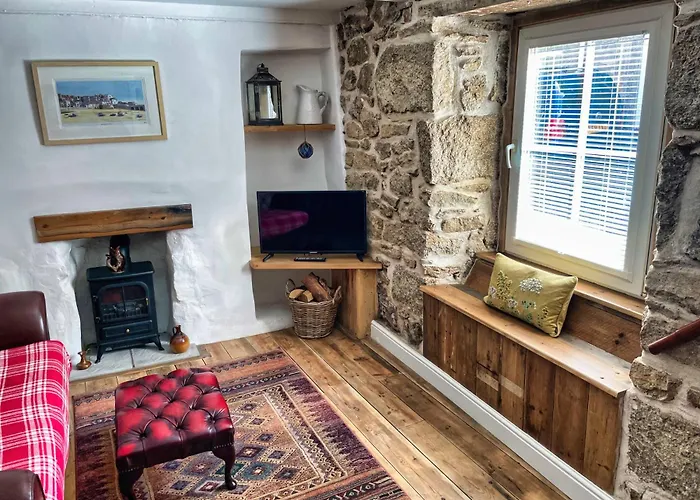 Knocker Cottage Is A 3 Bedroom Made Up Of 1 Double Bedroom And 2 Small Double Bedrooms In Small Village 10 Min To Beaches