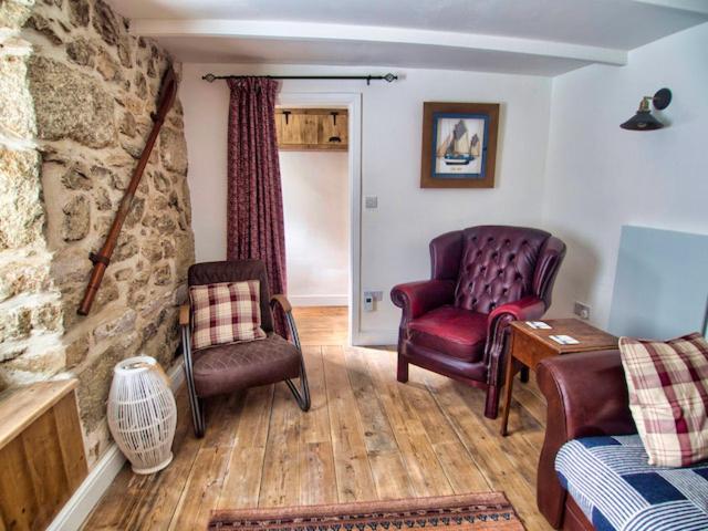 Holiday home Knocker Cottage: Cozy 3-bedroom Retreat Near Beaches Camborne