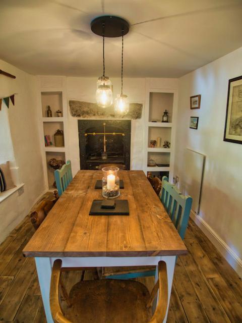 Holiday home Knocker Cottage: Cozy 3-bedroom Retreat Near Beaches Camborne