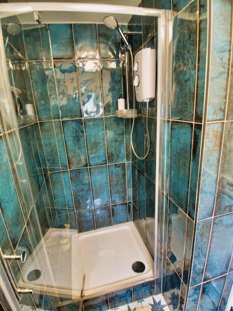 Сasa de vacaciones Knocker Is A 3 Bedroom Made Up Of 1 Double Bedroom And 2 Small Double Bedrooms In Small Village 10 Min To Beaches